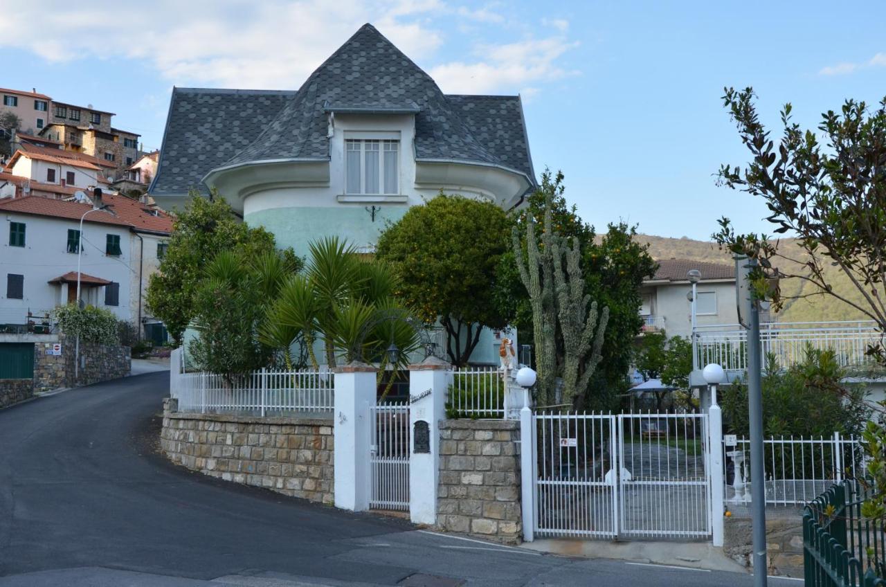 Villa La Parisienne Diano Borello Extérieur photo